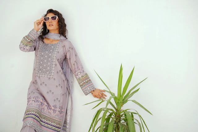 Salwar Kameez.jpg